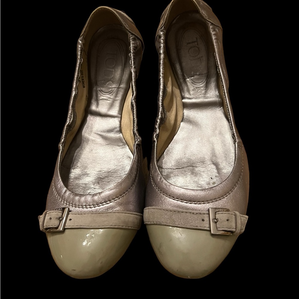 Tods authentic flat shoes size 7,5in great condition